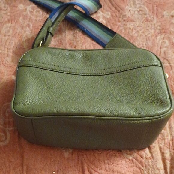 Green Leather Crossbody Bag - Picture 5 of 8